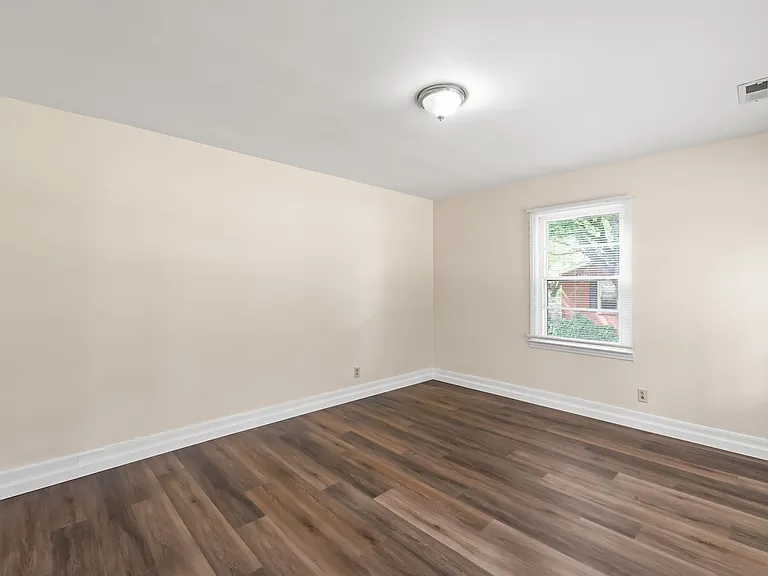 607 N Rocky River Rd — Photo 5