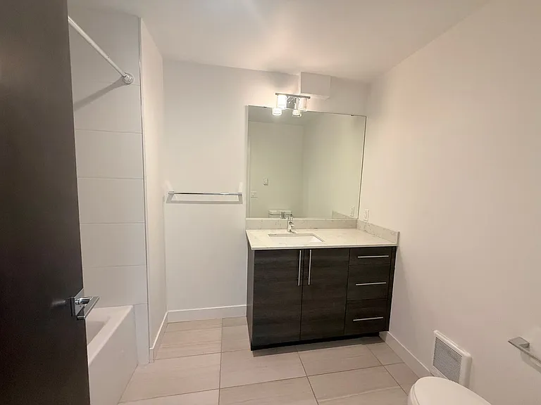 722 Summit Ave E — Photo 15