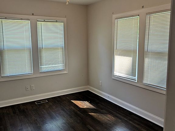 3rd image of 5335 Michigan Ave