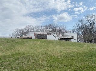 122 Firelight Ln, Max Meadows, VA 24360