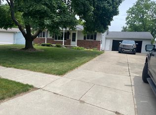 722 Murphy Ct, Linden, MI 48451