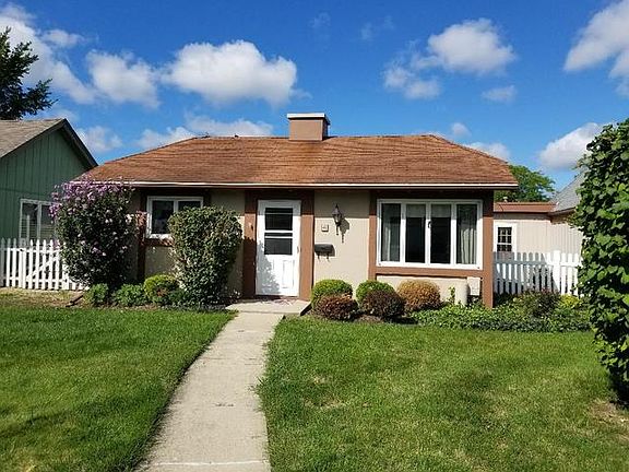 4th image of 46 Garden Dr