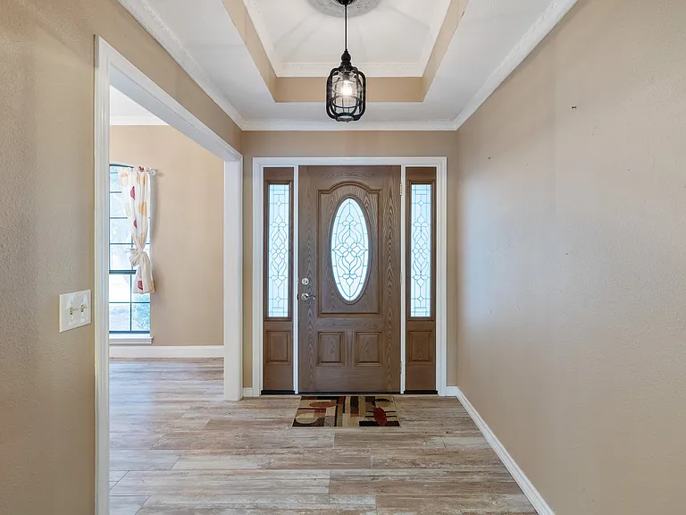 1527 Estates Way — Photo 3