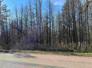 Range Line Dr, Menominee, MI 49858