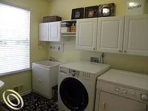 2nd image of 3312 Hickory Dr