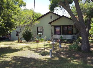 308 S 4th St, Macomb, OK 73068