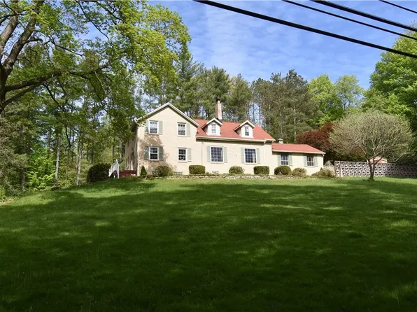 892 Yankee Run Rd, Masury, OH 44438