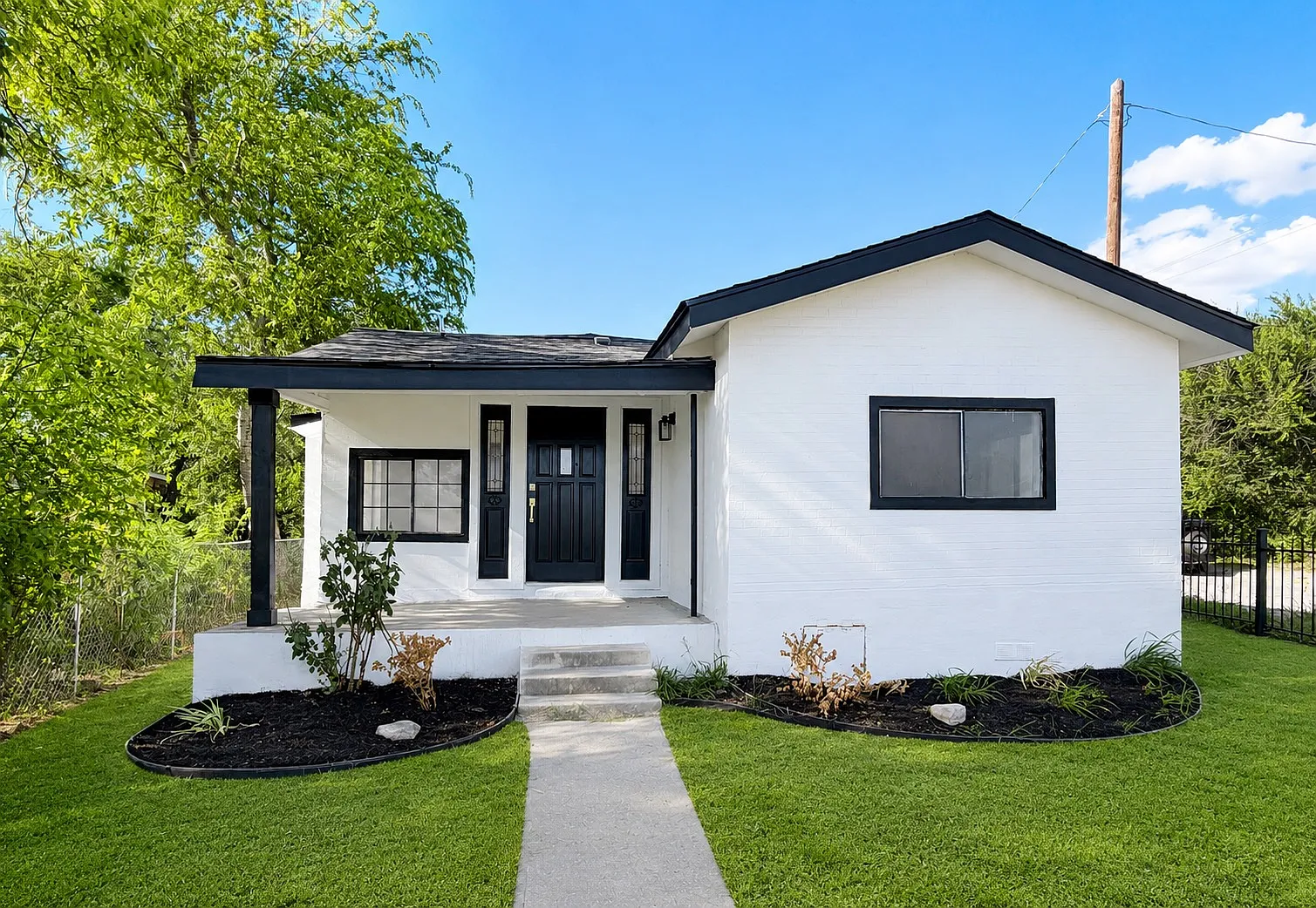 4 bed, 1725 sqft, $1,850 — Photo 2