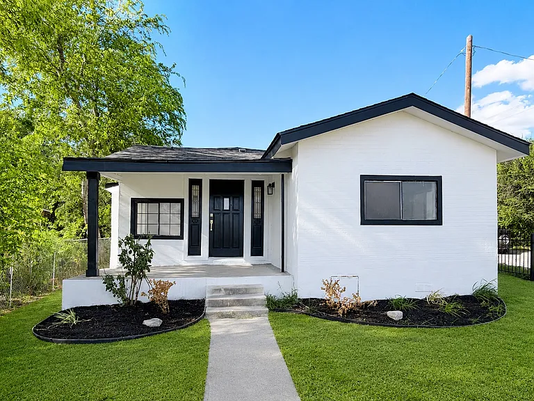 2603 Arbor Pl — Photo 2
