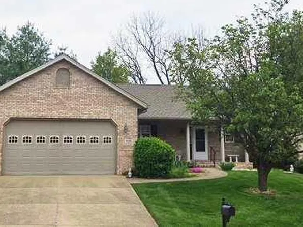 106 Crestmoor St, Collinsville, IL 62234