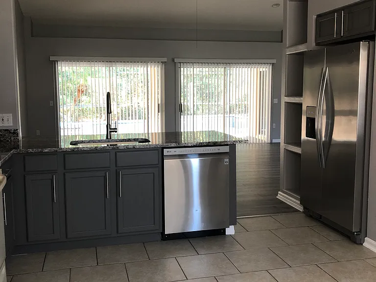 126 Oak Promenade Ct — Photo 12
