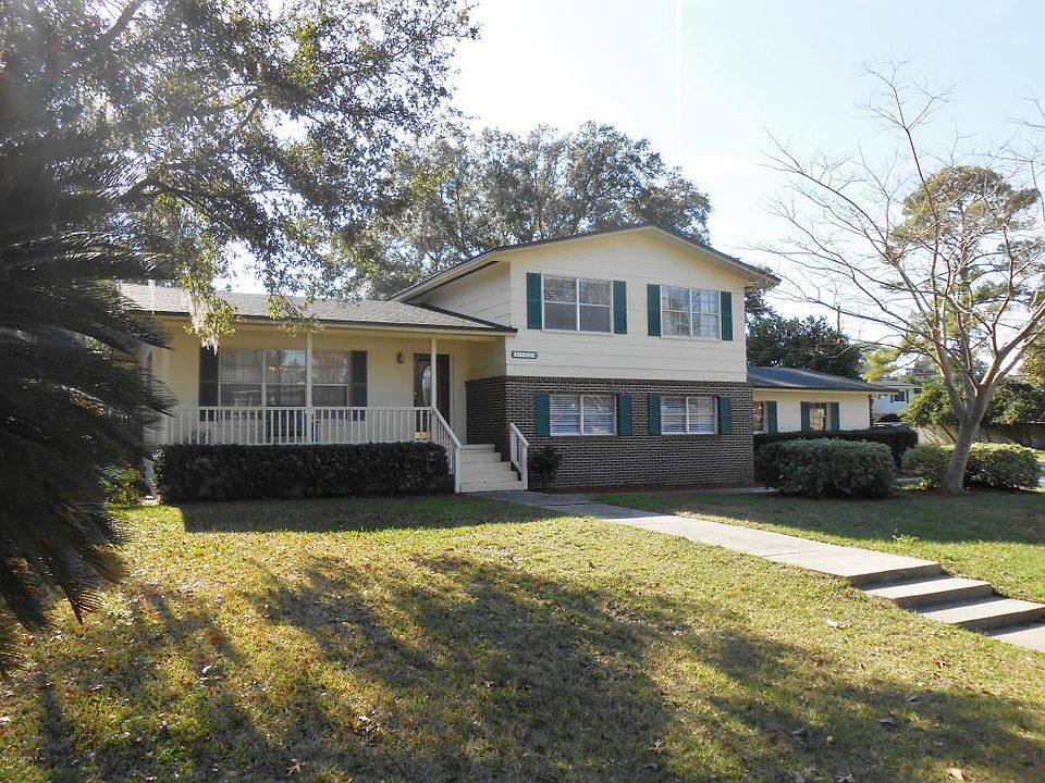 1st image of 13824 Four Winds Ct