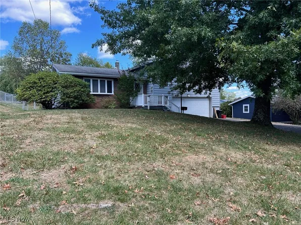 205 Coventry Rd, Marietta, OH 45750