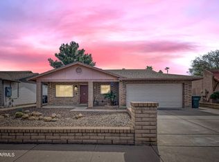 521 E Oraibi Dr, Phoenix, AZ 85024