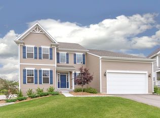 812 Asbury Blvd, South Elgin, IL 60177