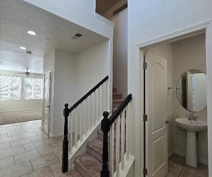 3246 Monterosa Ln — Photo 6
