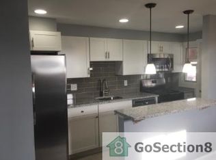 7801 Saint Fabian Ln, Baltimore, MD 21222