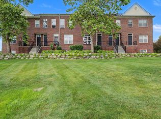 43018 Burlington Dr, Sterling Heights, MI 48313