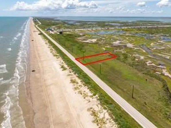 11649 Bluewater Dr, Freeport, TX 77541