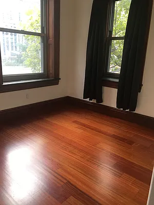 Rented by Peter Meskouris LREB | media 23