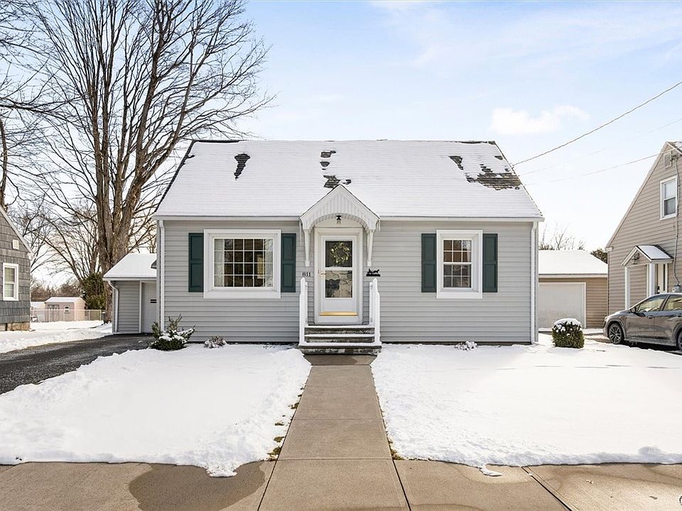 1st image of 811 Massena Ave