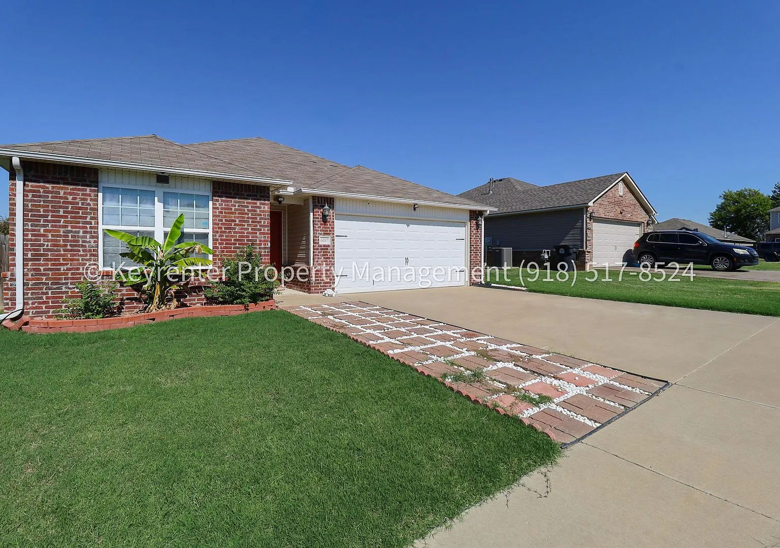 Stunning 3-Bed, 2-Bath Single-Family Home in Bixby! — Photo 3