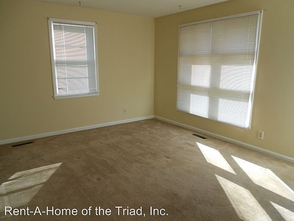 5th image of 3007 Locksley Ln