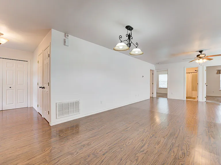3727 Cedar Ridge Dr — Photo 9