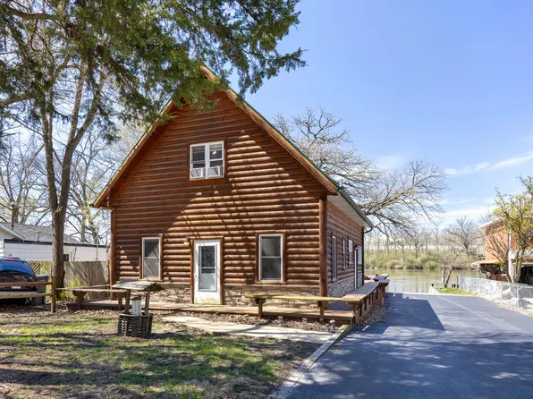 3341 E 2059th Rd, Wedron, IL 60557