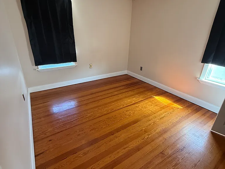 180 Bush St #2 — Photo 2
