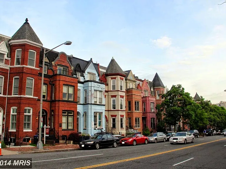 6th Street