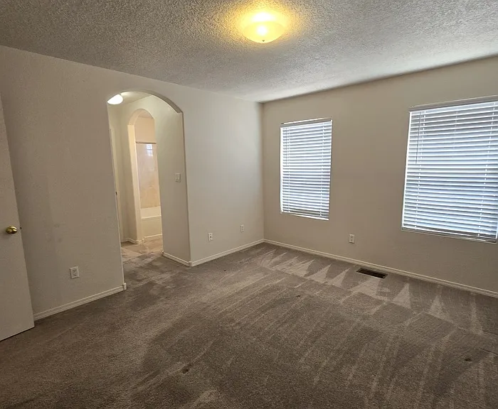 740 Mesa Del Rio St NW — Photo 11