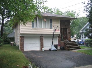 26 Walnut St, Rutherford, NJ 07070