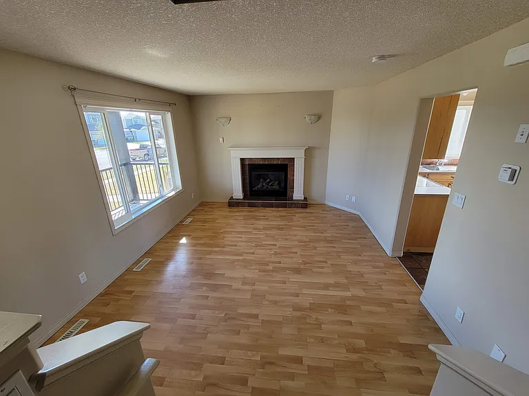 36 Pinnacle St — Photo 3