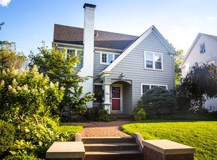 5609 Jones St, Omaha, NE 68106