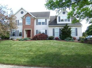 2824 Pine Cone Dr, Whitehall, PA 18052
