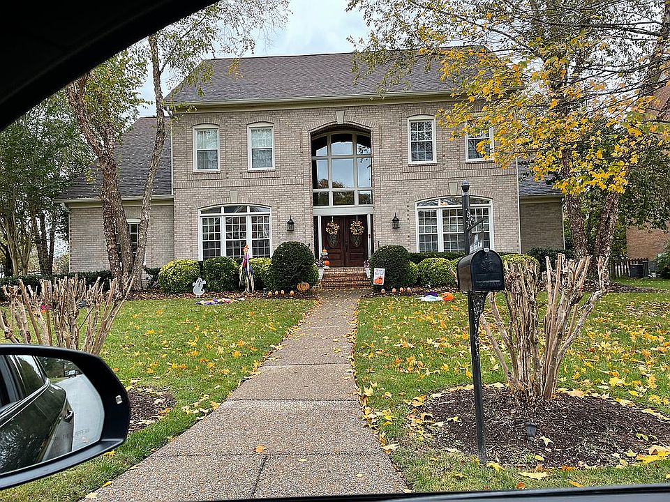 2nd image of 1098 Blue Heron Rd