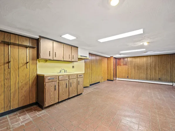 155 Bay 44th Street image 17 of 20