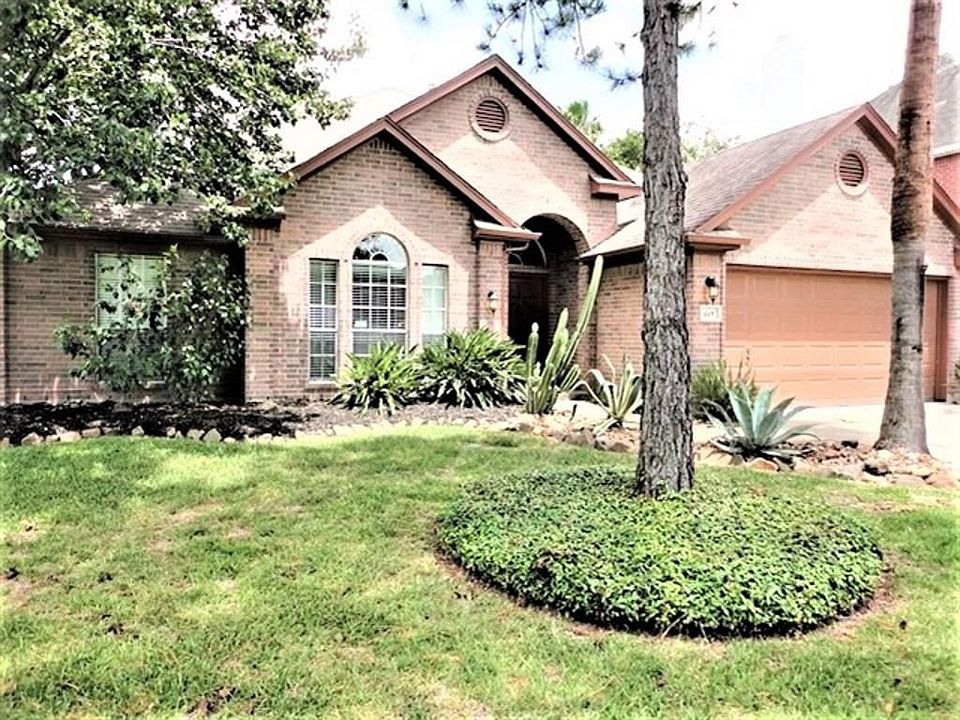 1st image of 118 Crescent Bay Dr