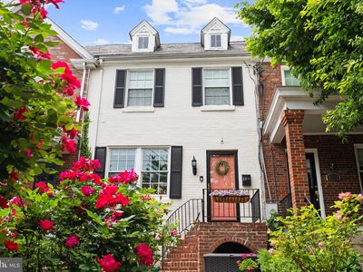 2210 38th St NW, Washington, DC, 20007