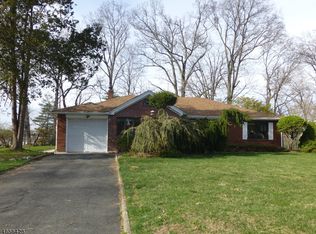 34 Tower Rd, Livingston, NJ 07039