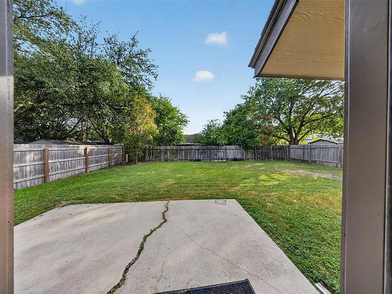 241 Brian Ln — Photo 34