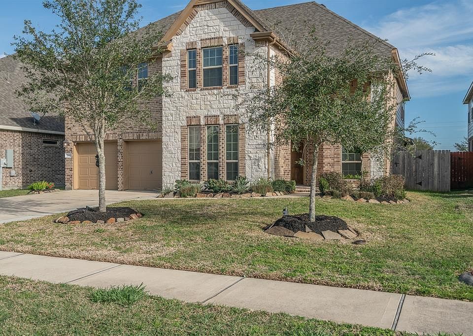 1st image of 344 Woodway Dr