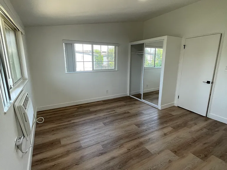 244 S McCoy Rd — Photo 11