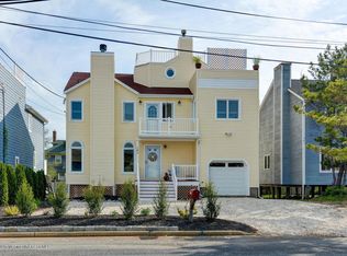 102 Delaware Ave, Point Pleasant Beach, NJ 08742