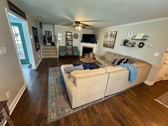 4th image of 1704 Rock Creek Ln