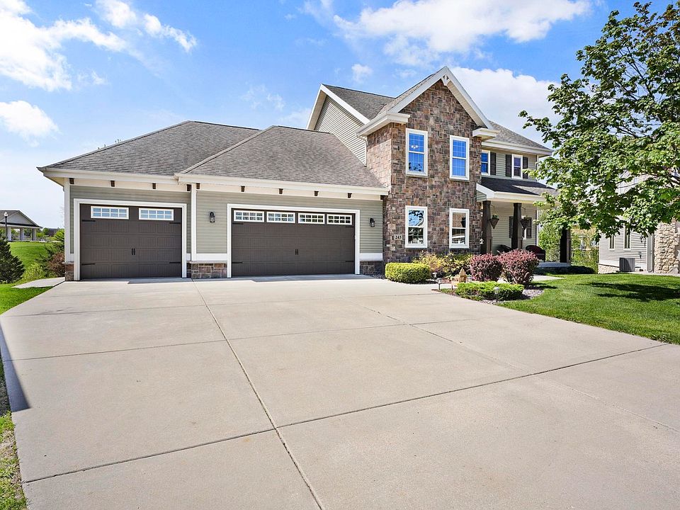1st image of 245 Stone Bridge Cir