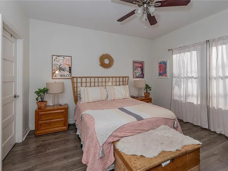 1198 E M Franklin Ave — Photo 22