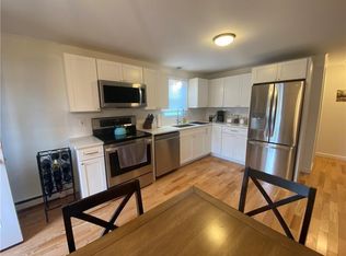 32 Middleton Ave #E, Newport, RI 02840