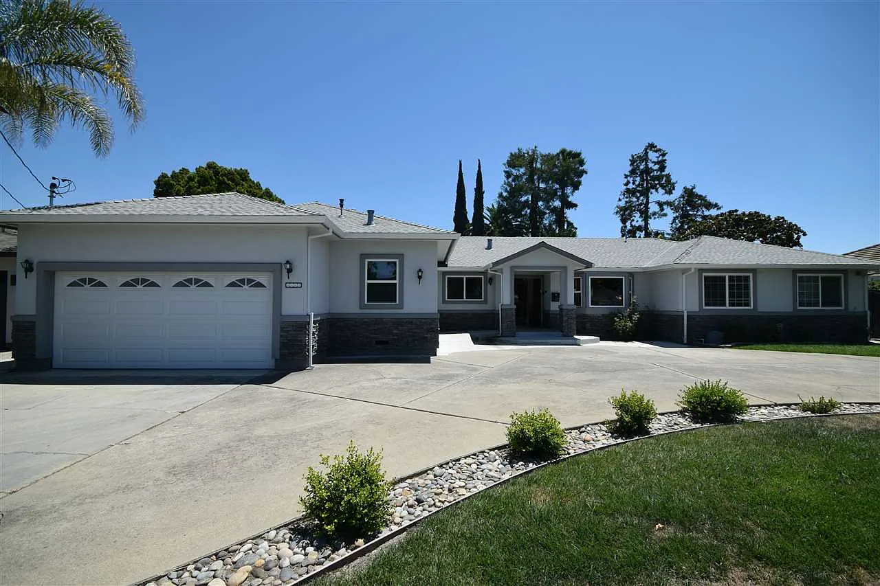 4562 Mayfield Ct photo 1